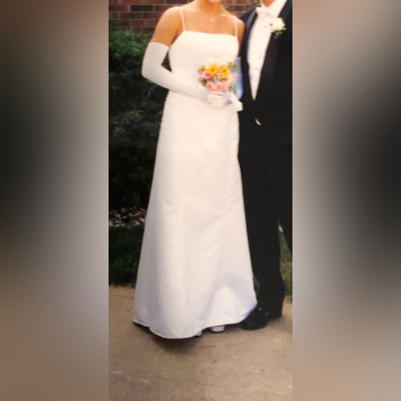 Bridal gown - Picture 6 of 7